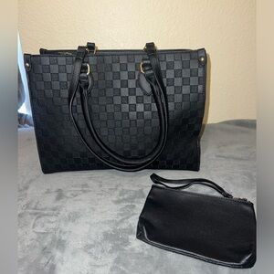Black checkered purse with coin purse